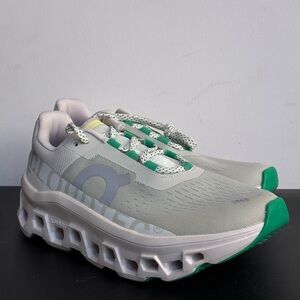 Womens On Cloud Monster Size 6.5 in ALOE